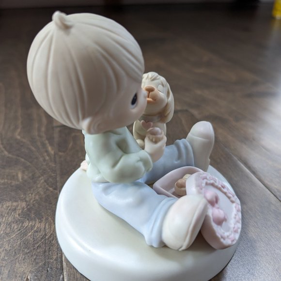 Precious Moments - Picture 5 of 6